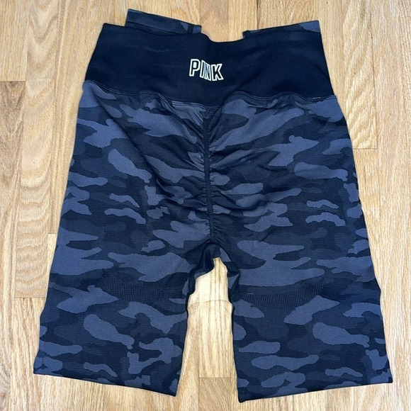 PINK  | Camo Seamless Scrunch Butt Leggings - Picture 4 of 6